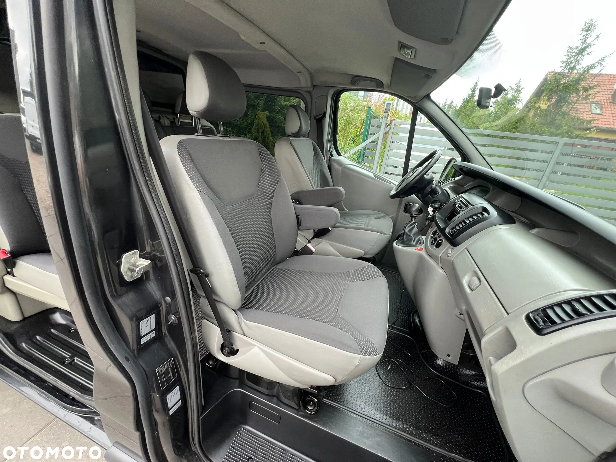 Opel VIVARO BRYGADÓWKA LONG KLIMATYZACJA - 12