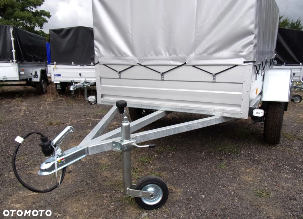 Rydwan przyczepa na RESORACH, jednoosiowa na kat. „B” - 6