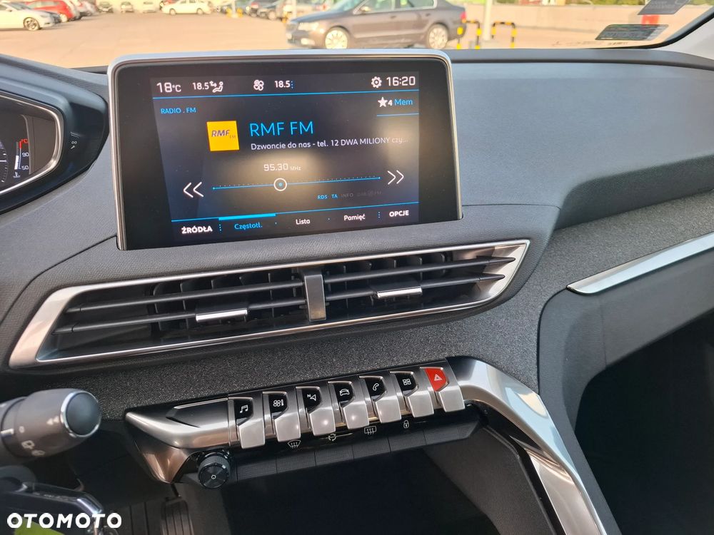 Peugeot 3008 1.5 BlueHDi Allure S&S - 20