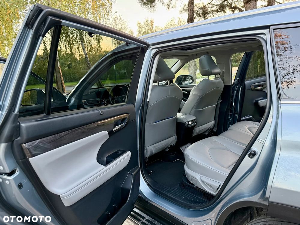 Toyota Highlander 2.5 Hybrid Executive Style - 18