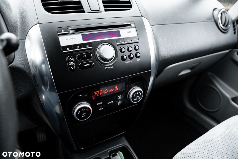 Suzuki SX4 1.6 VVT 4x4 Comfort - 29