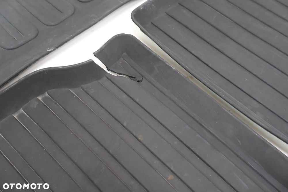 TOYOTA LAND CRUISER 200 08-11 DYWANIKI GUMOWE - 5