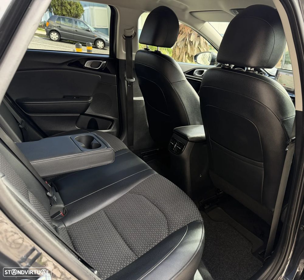 Kia Ceed SW 1.6 CRDi TX - 21