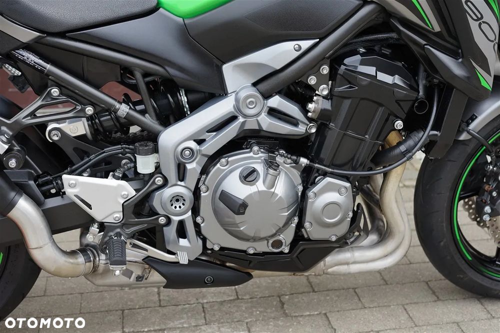 Kawasaki Z 900 - 11