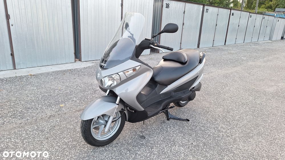Suzuki Burgman - 1