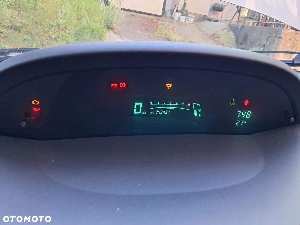 Toyota Yaris 1.4 D-4D Terra A/C - 8