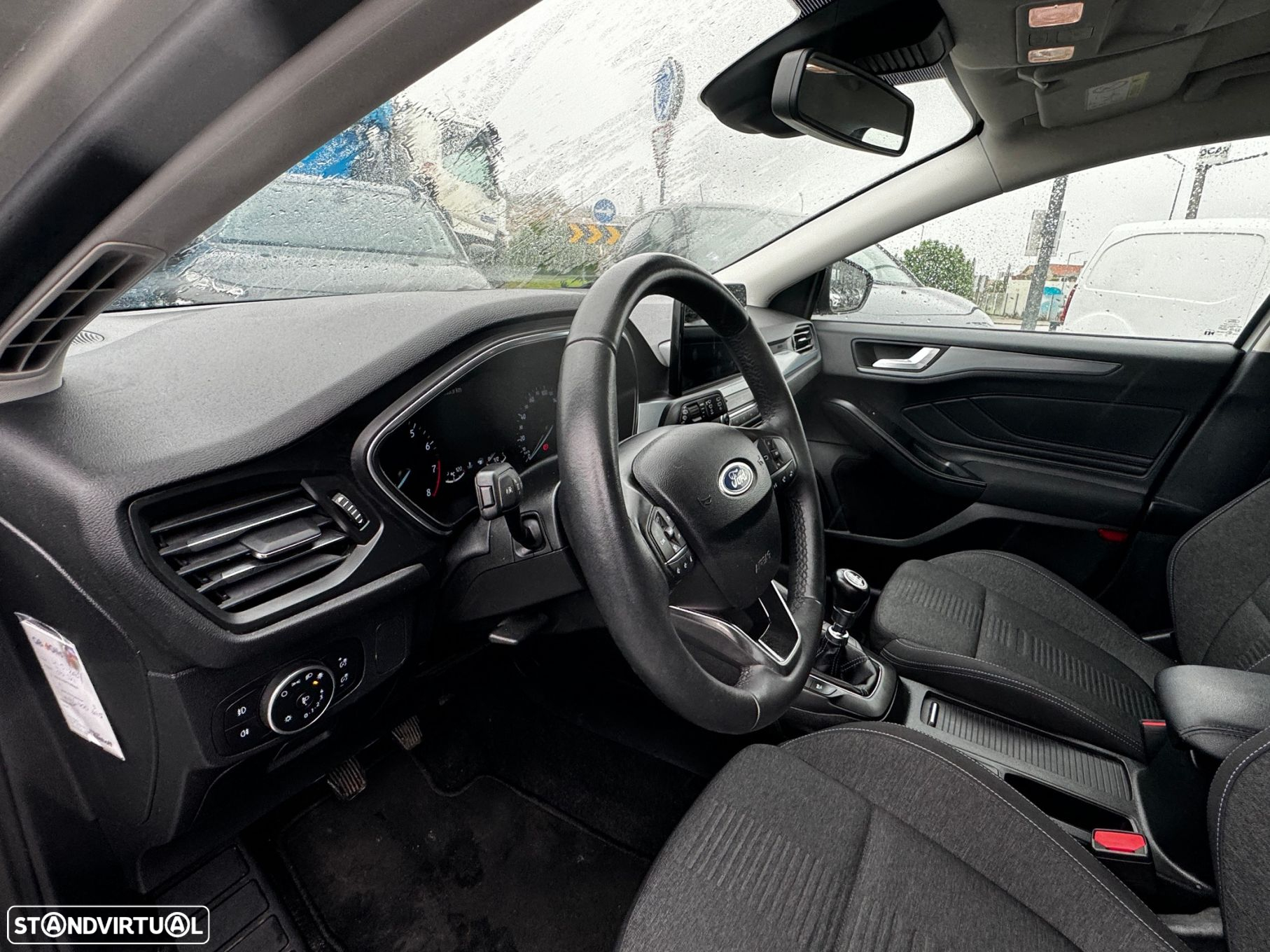 Ford Focus 1.0 EcoBoost Active X - 13