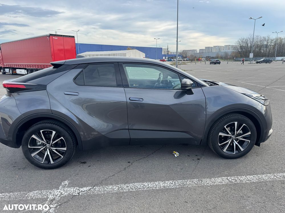 Toyota C-HR - 11