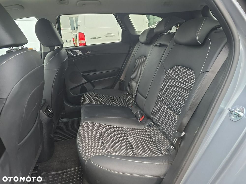 Kia Ceed 1.5 T-GDI L DCT - 16