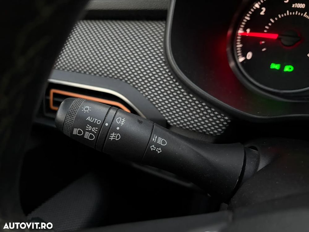 Dacia Sandero Stepway TCe 100 Celebration - 30