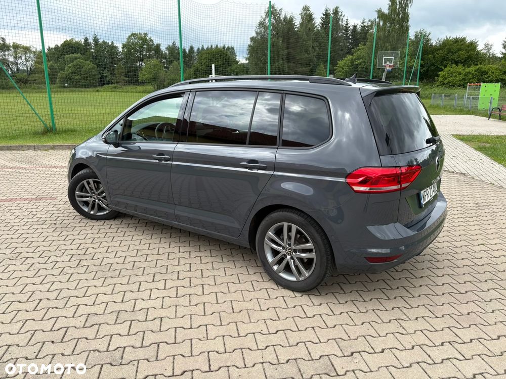 Volkswagen Touran 1.5 TSI EVO Special Edition - 6