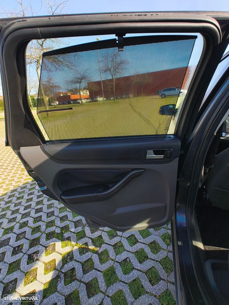 Ford Focus SW 1.4 Trend - 14