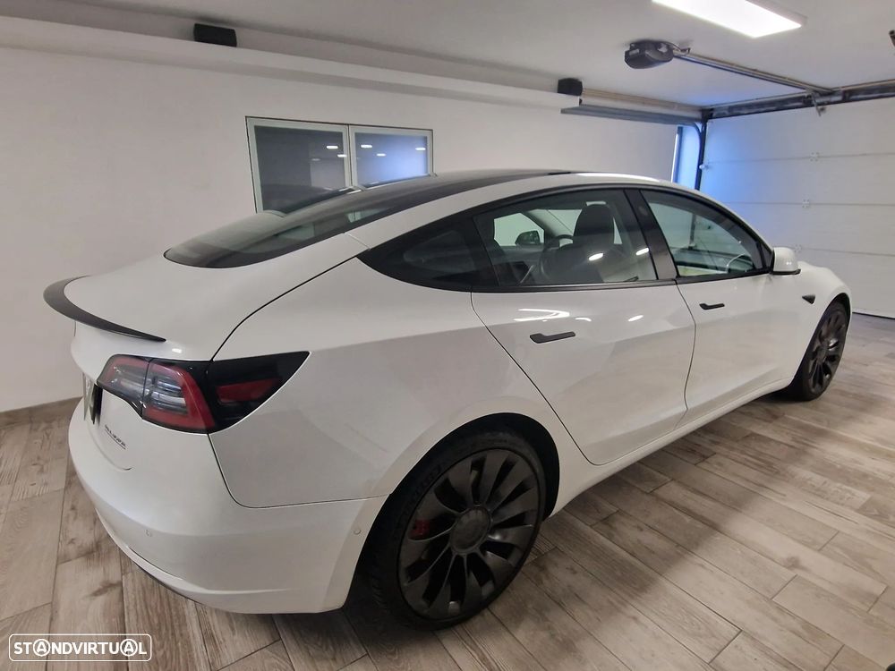 Tesla Model 3 Long Range AWD Dual Motor Performance - 4