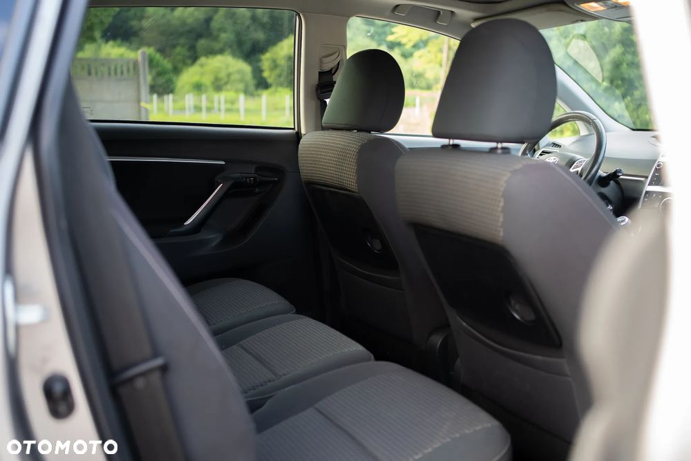 Toyota Verso 1.6 D-4D 5-Sitzer Start/Stop Skyview Edition - 12