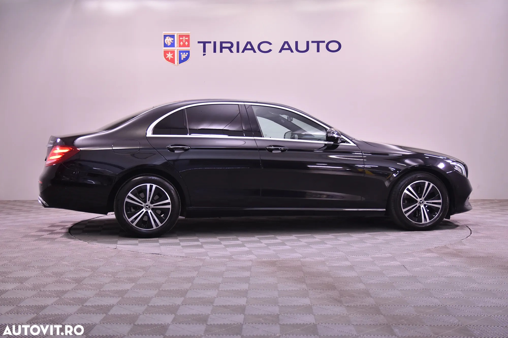 Mercedes-Benz E 200 MHEV Aut. - 6