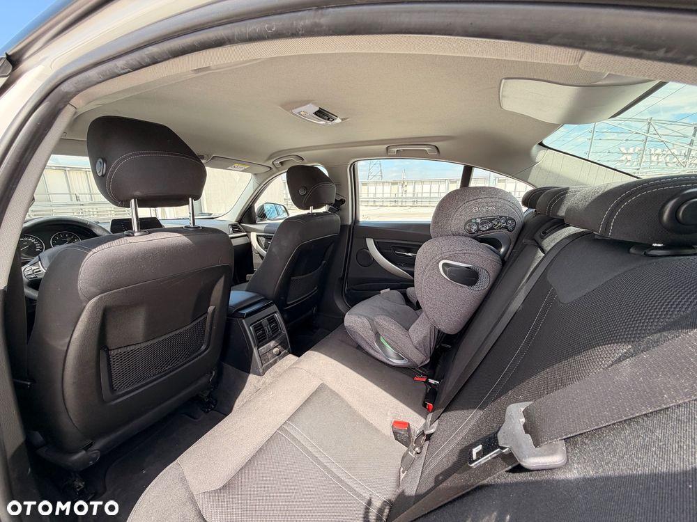 BMW Seria 3 318i - 11