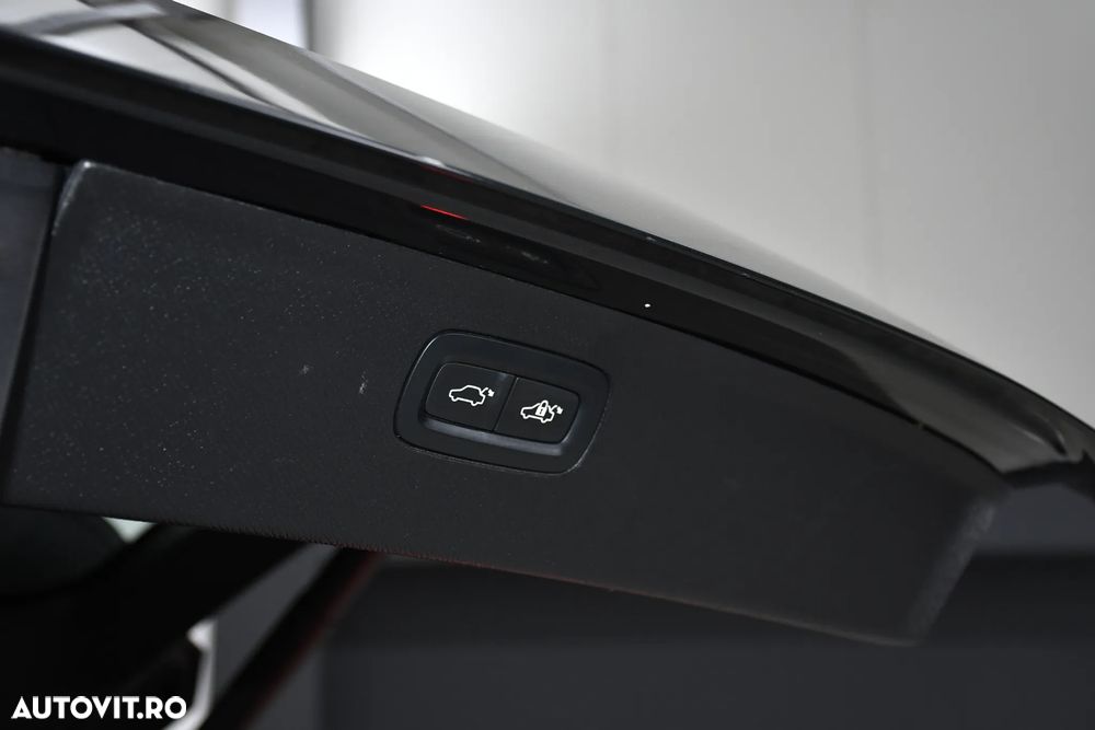 Volvo XC 90 T8 AWD Recharge Geartronic Inscription Expression - 30