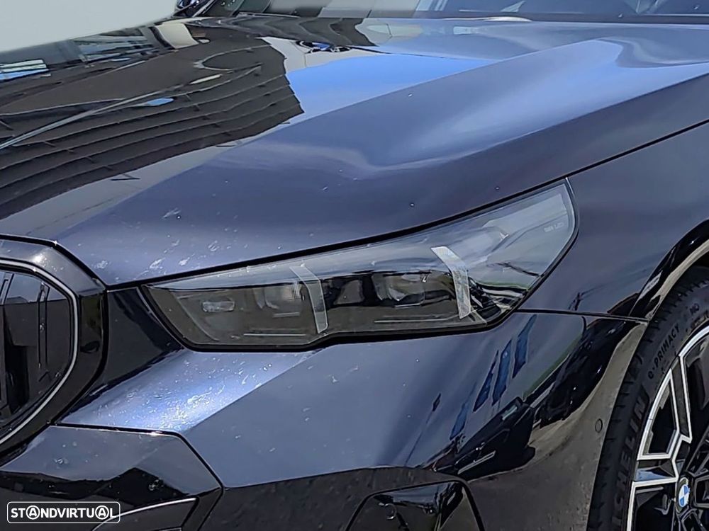 BMW 520 d Pack Desportivo M Pro - 3