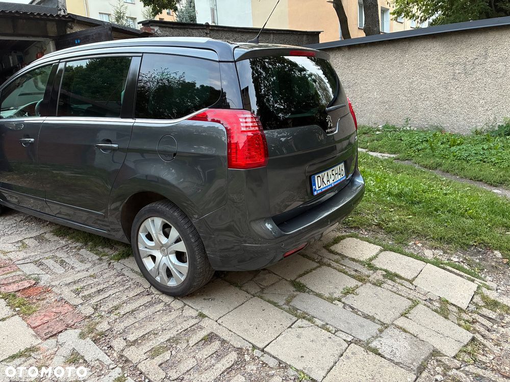 Peugeot 5008 - 3