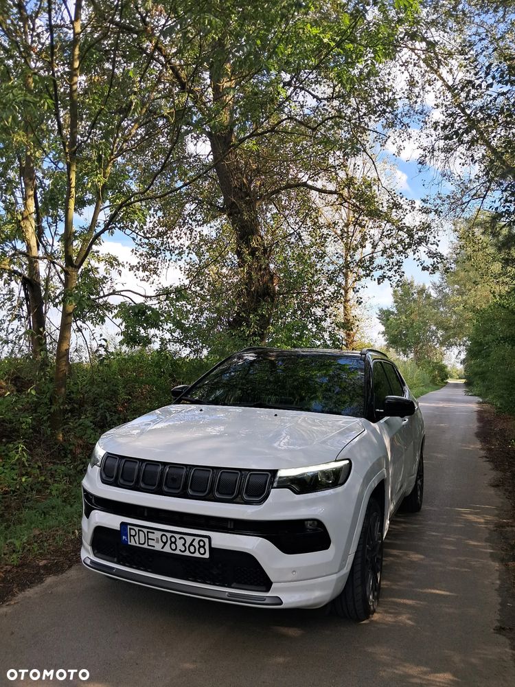 Jeep Compass - 31