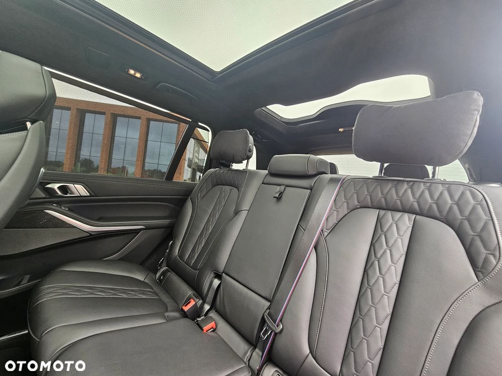 BMW X7 M50i sport - 23