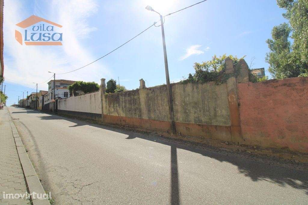 Moradia de 4 frentes tipo Quintinha ewm Vilar de Paraíso - Grande imagem: 5/13