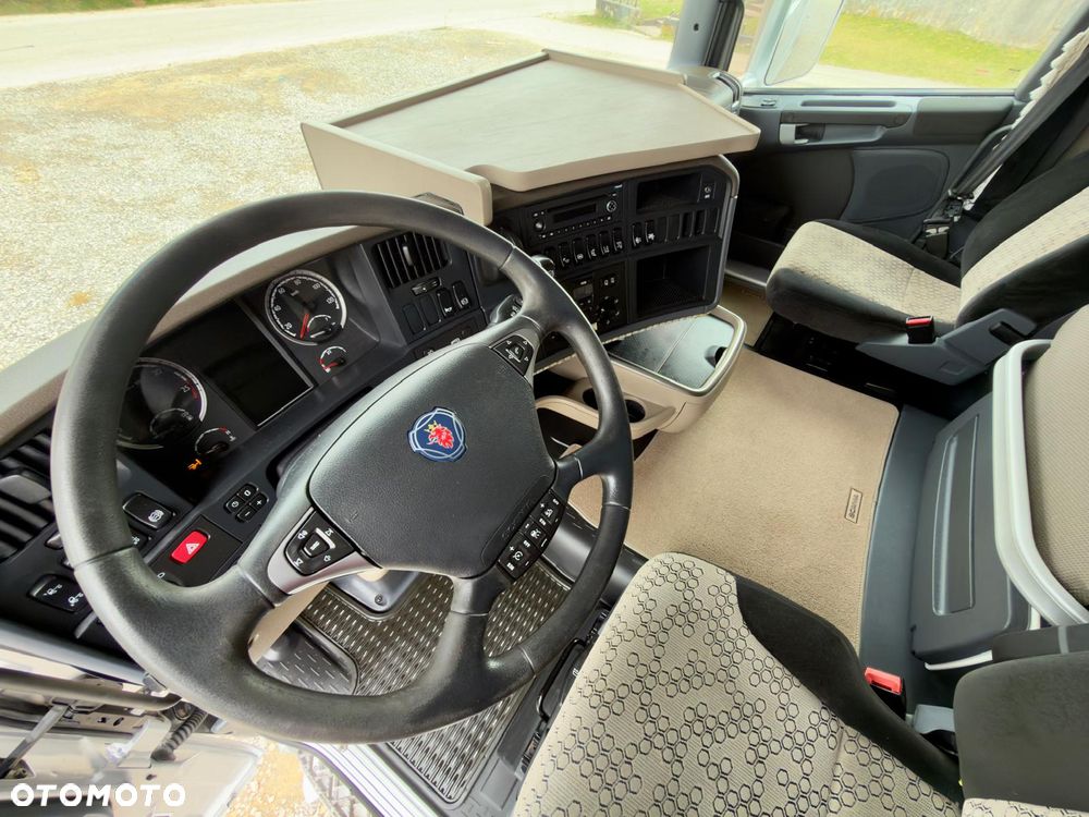 Scania SCANIA R410 / IZOTERMA / KONTENER / SILNIK 6 CYLINDROWY / 13 LITROWY  / KLIMA POSTOJOWA / WINDA / SPROWADZONY / SYPIALKA / AUTOMAT / 18 PALET / E6 / STAN BARDZO DOBRY - 22