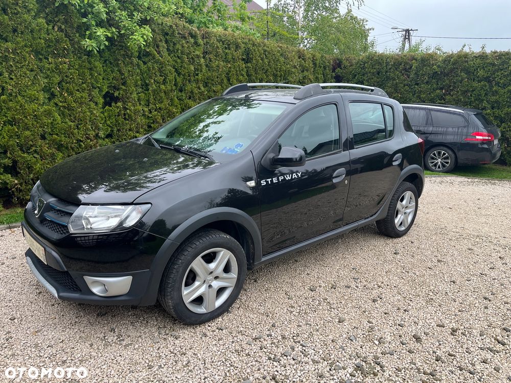 Dacia Sandero Stepway TCe 90 (S&S) Celebration - 1