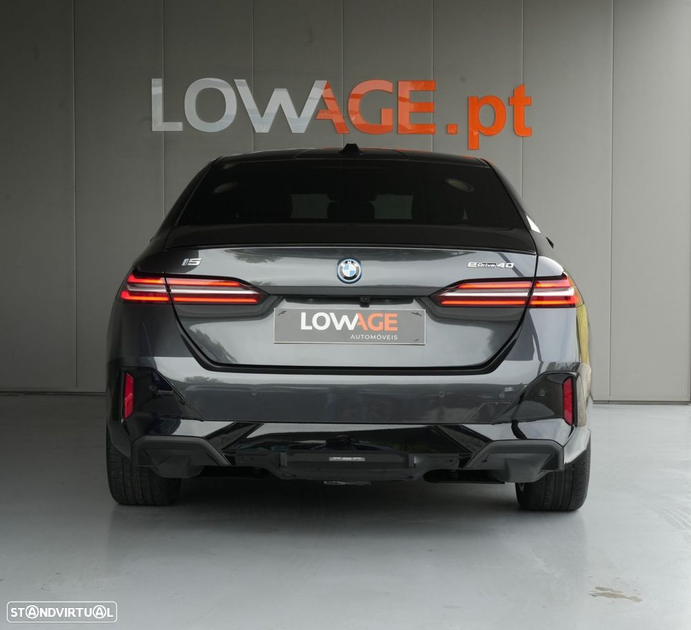 BMW i5 eDrive40 Pack Desportivo M - 12