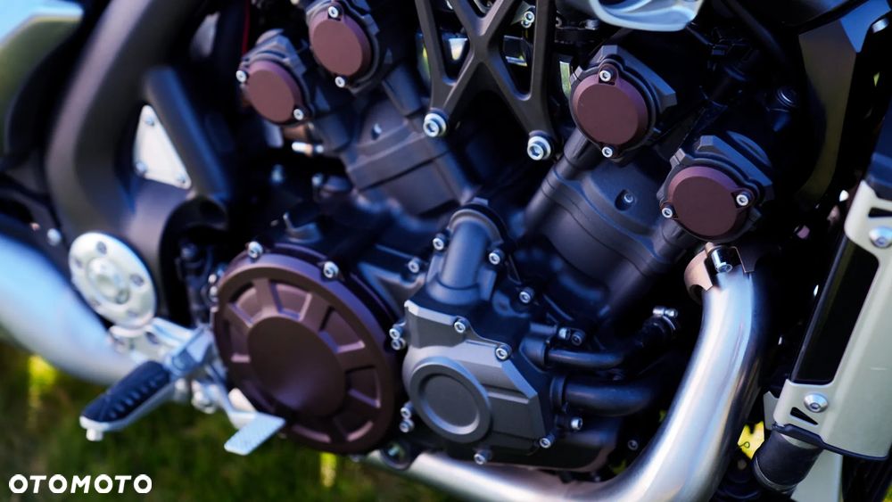 Yamaha V-MAX - 13