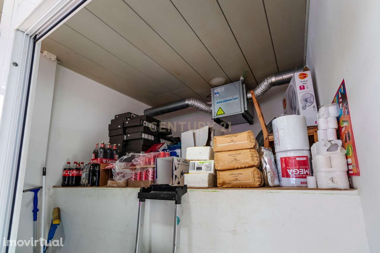 Pizzaria com Esplanada - Sobreda - Grande imagem: 4/14