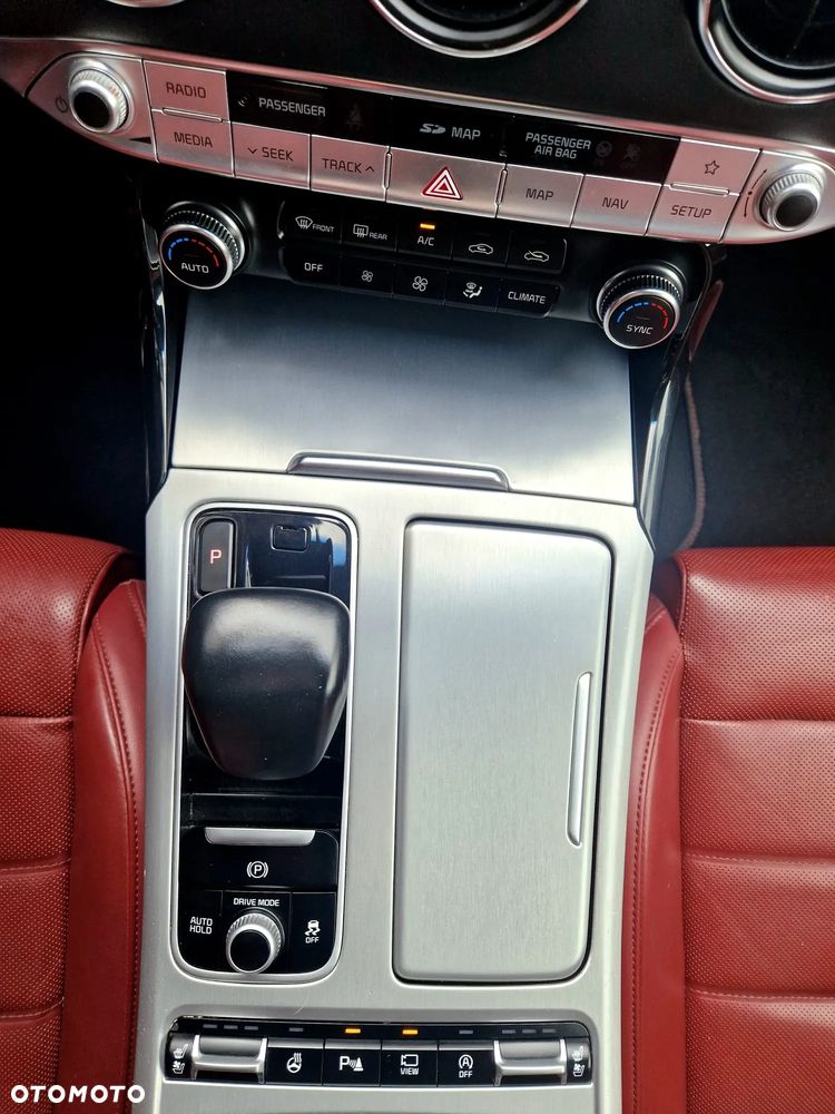 Kia Stinger 3.3 T-GDI V6 GT AWD - 40