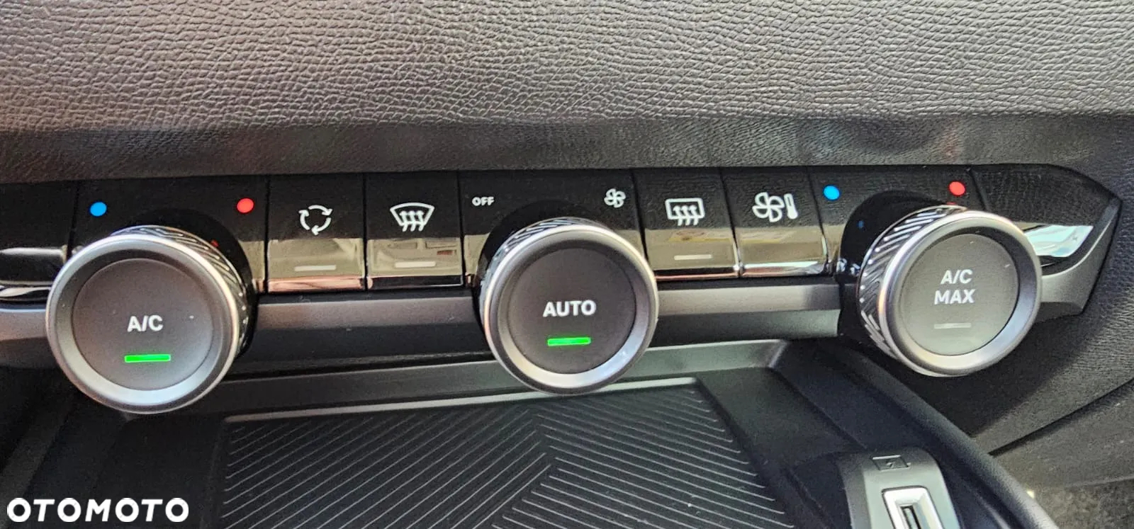 Citroën C4 1.2 PureTech Feel S&S - 18