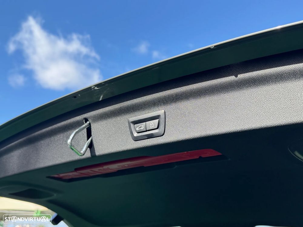 MINI Countryman Cooper SE ALL4 Auto - 33