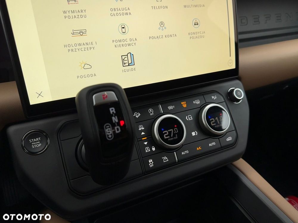 Land Rover Defender - 17