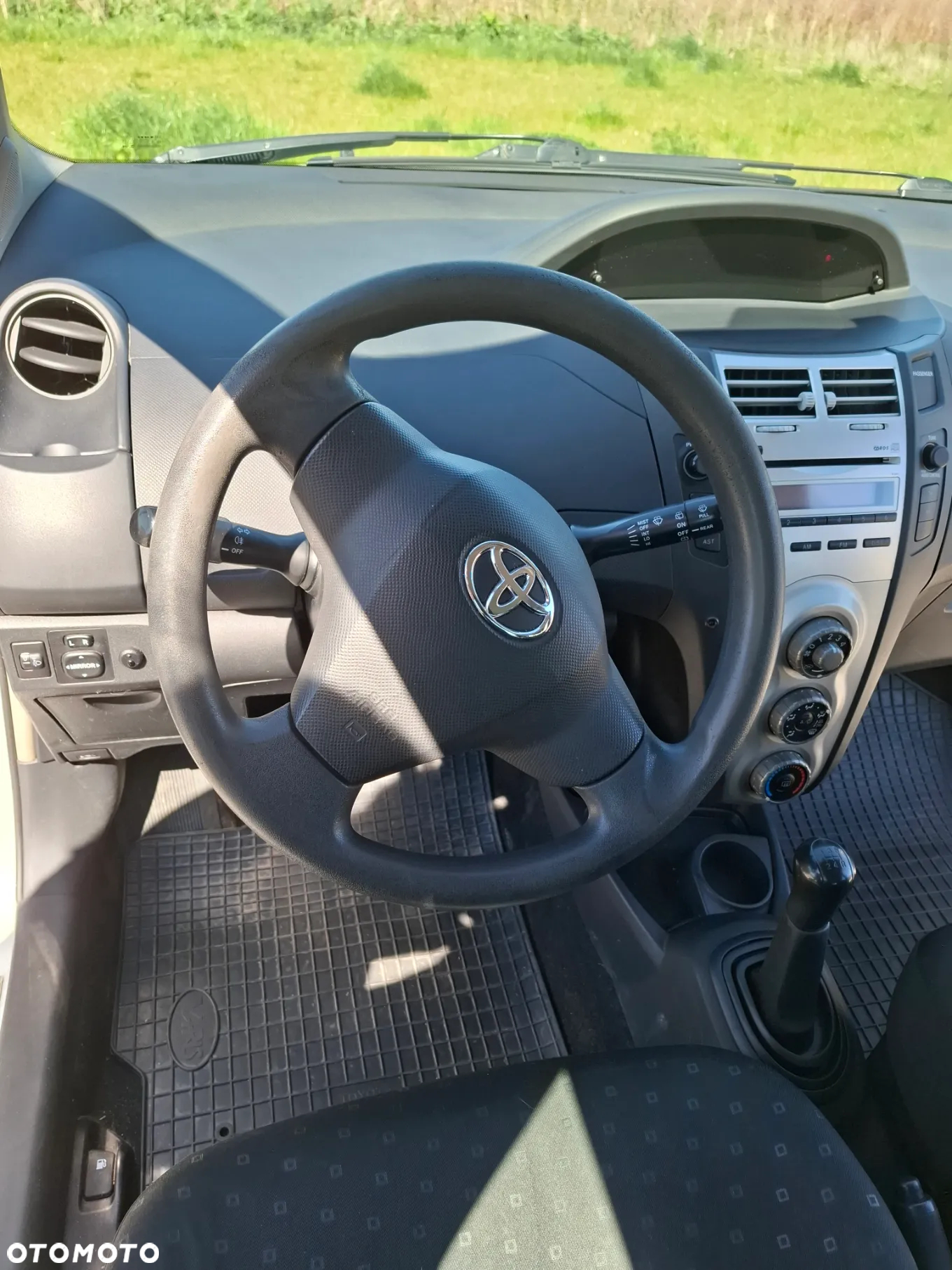 Toyota Yaris 1.0 Luna - 9