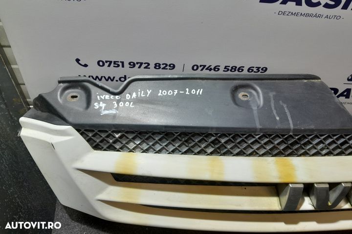 Grila radiator 38028010105 IVECO Daily 3 [1999 - 2006] Microbuz 4-usi - 2