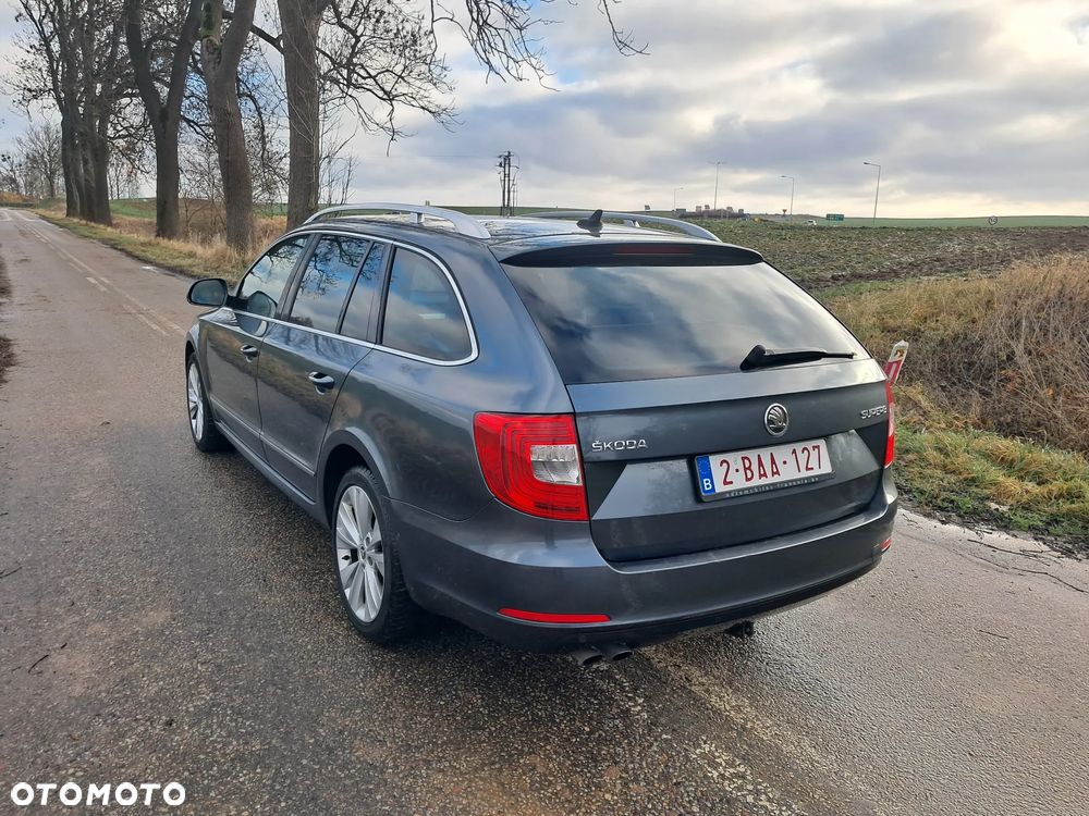 Skoda Superb 1.6 TDI Green tec Ambition - 20
