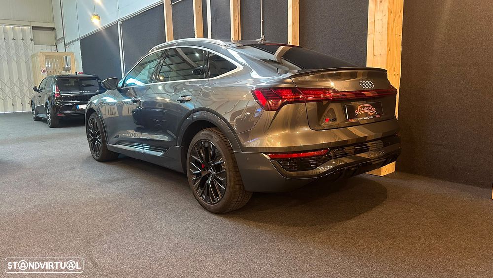 Audi Q8 e-Tron Sportback 55 quattro S line - 6
