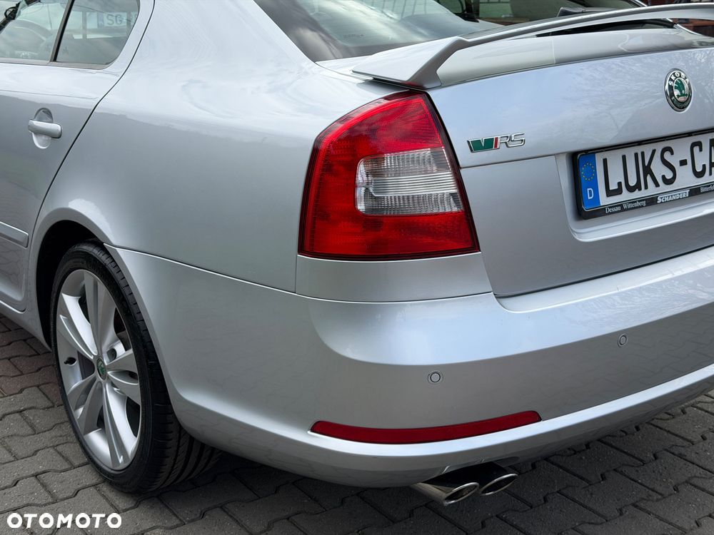 Skoda Octavia 2.0 TSI RS - 35