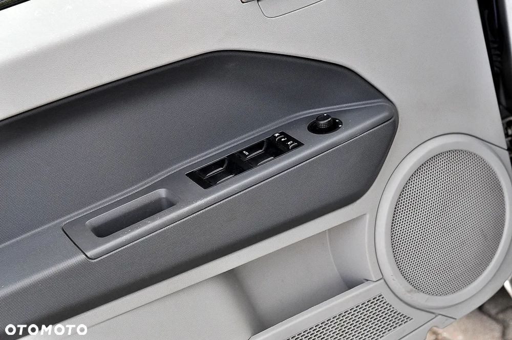 Dodge Caliber 1.8 S - 12