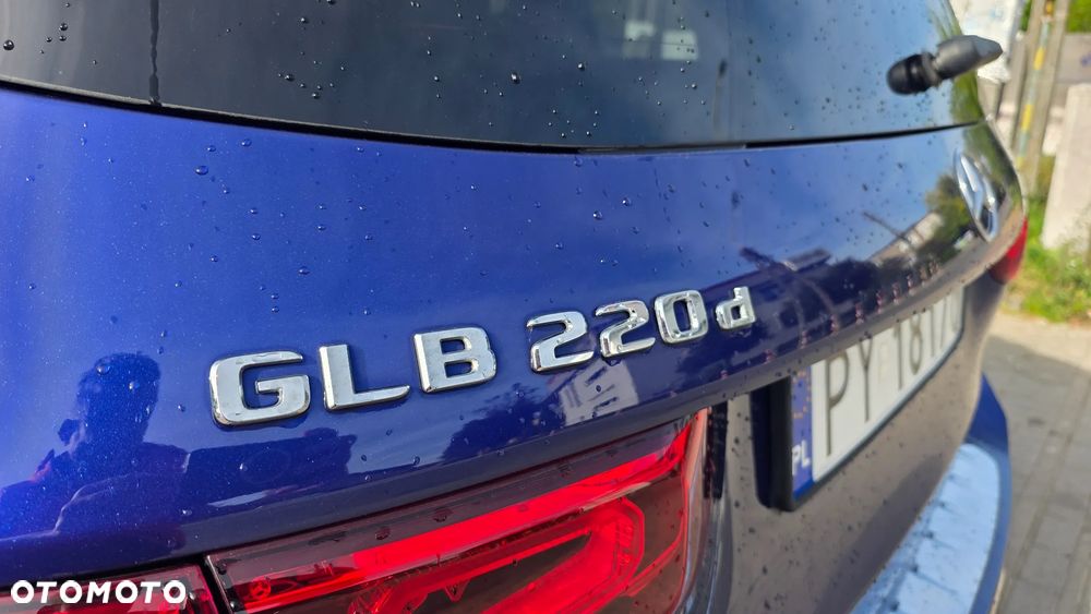 Mercedes-Benz GLB 220 d 4-Matic AMG Line 8G-DCT - 8