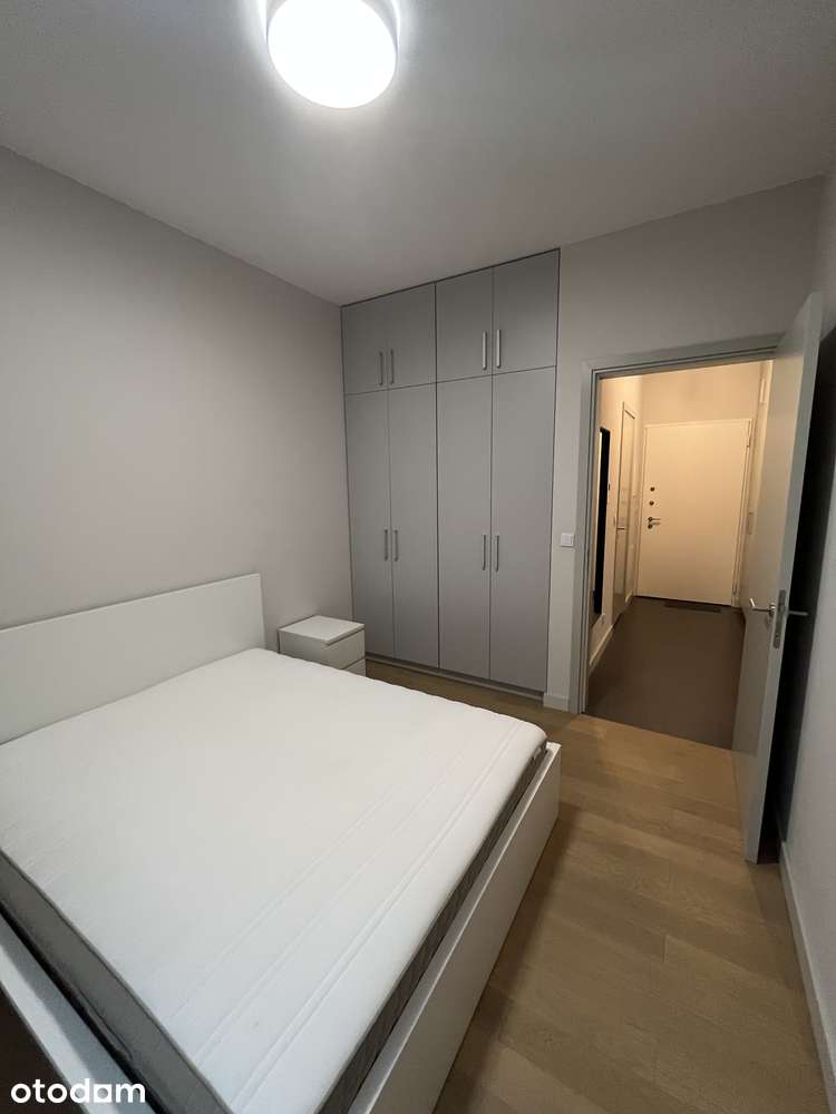 Mieszkanie (50m2) z ogródkiem i miejscem w garażu na Bielanach