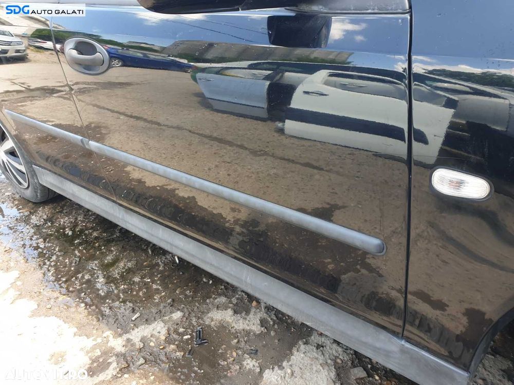 Bandou Ornament Plastic de pe Usa Portiera Dreapta Fata Saab 93 9-3 2002 - 2010 [C0760] - 2