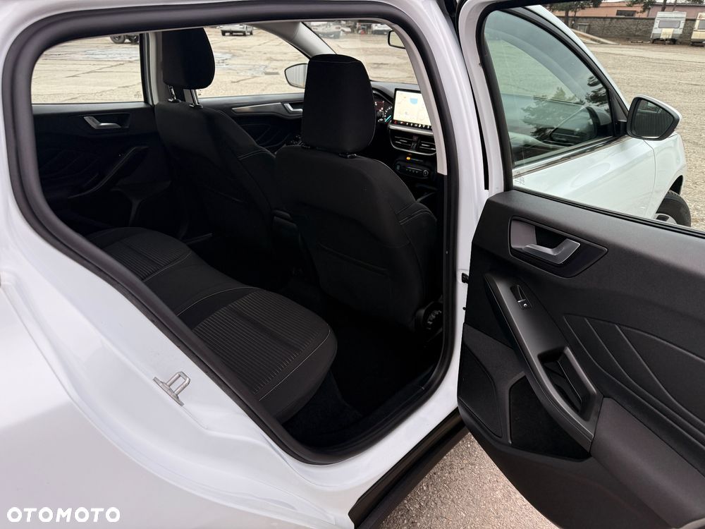 Ford Focus 1.5 EcoBlue STart-Stopp-System TITANIUM - 12