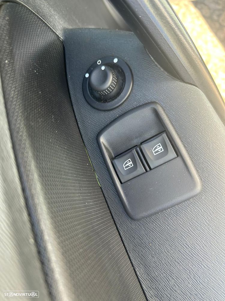 Renault KANGOO 33 KWh NACIONAL IVA DEDUTIVEL SoH de 94,4% 20 MIL KM - 14