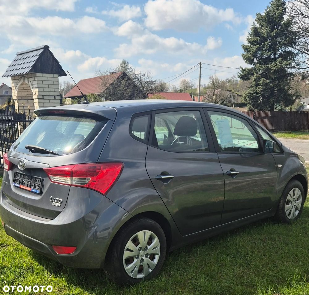 Hyundai ix20 - 3
