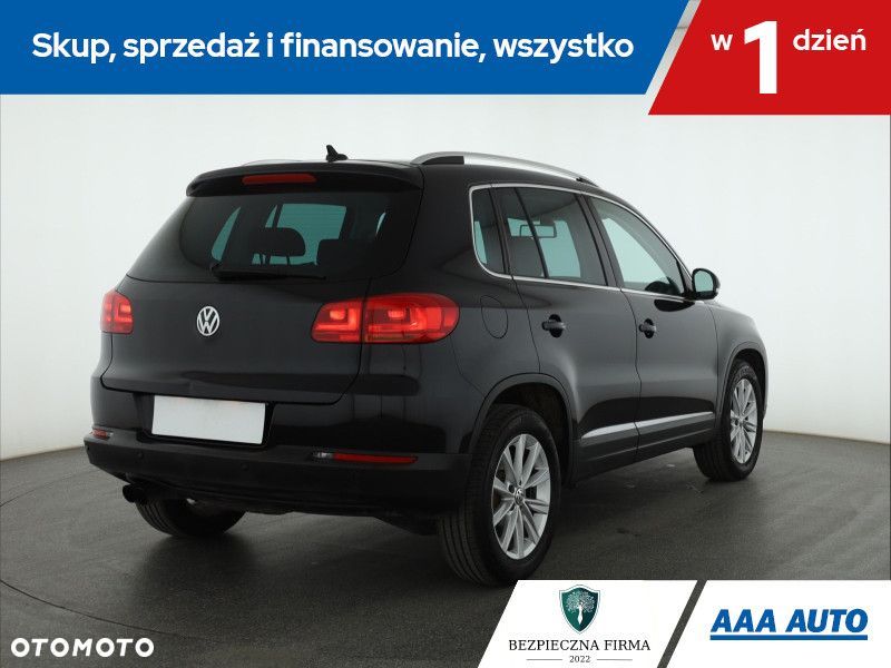 Volkswagen Tiguan - 7