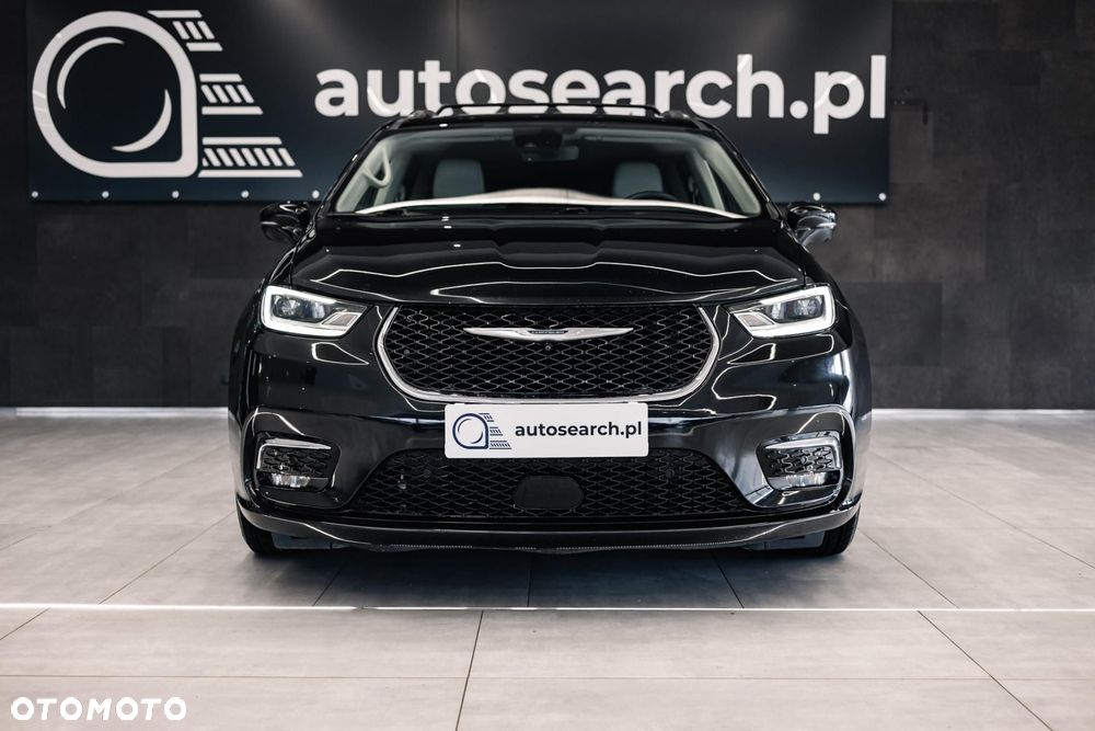 Chrysler Pacifica - 3