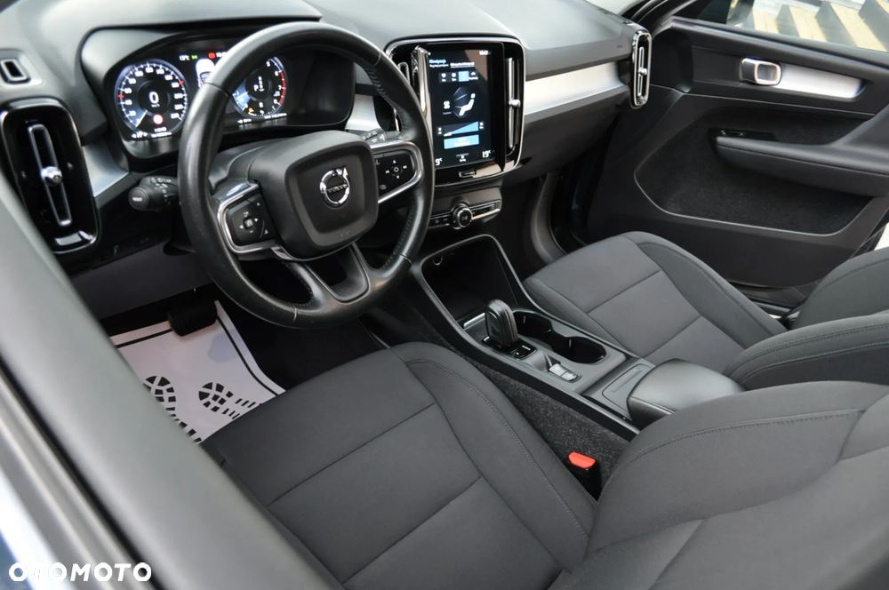 Volvo XC 40 - 33